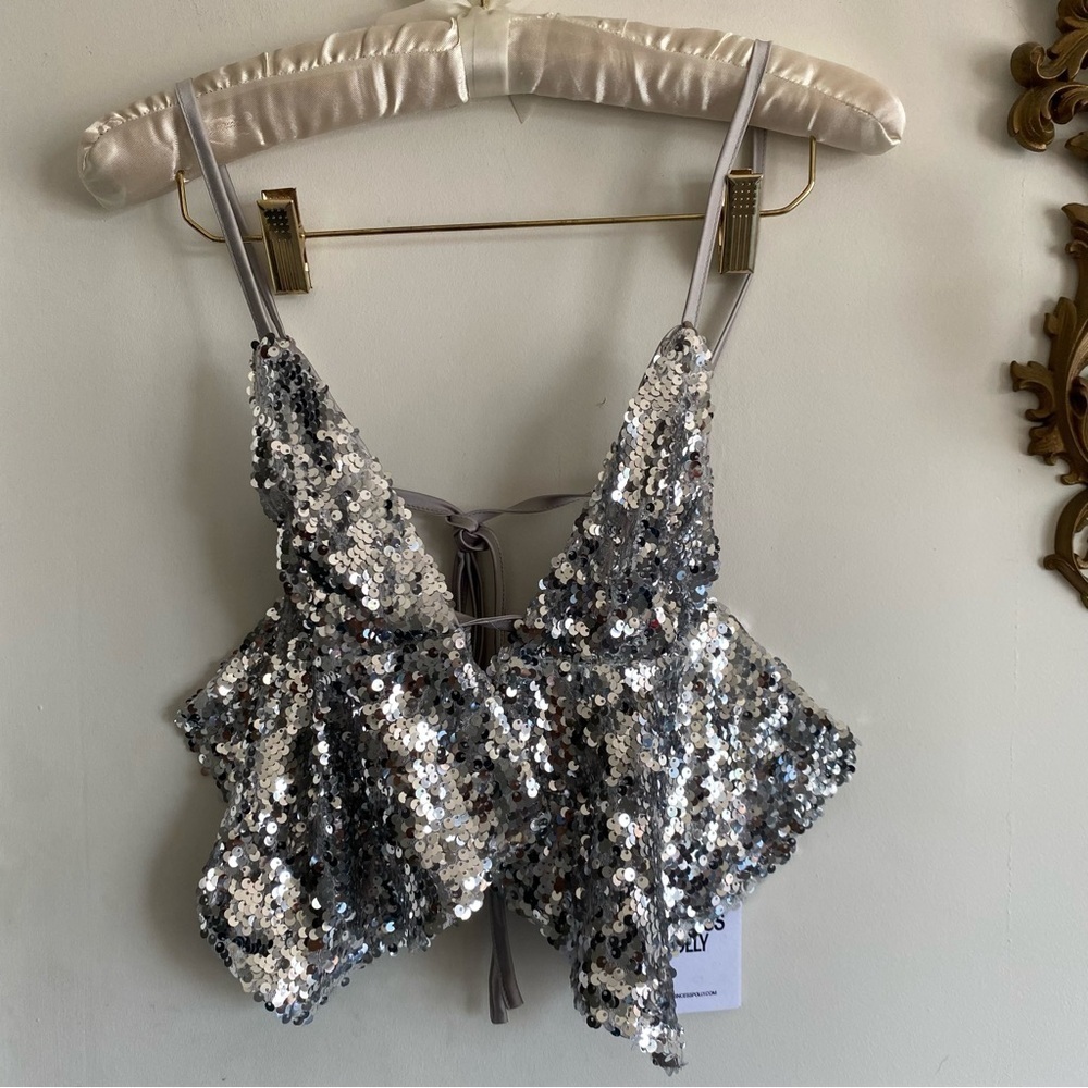 PRINCESS POLLY ROSATON SILVER SEQUIN TOP - Picture 4 of 9